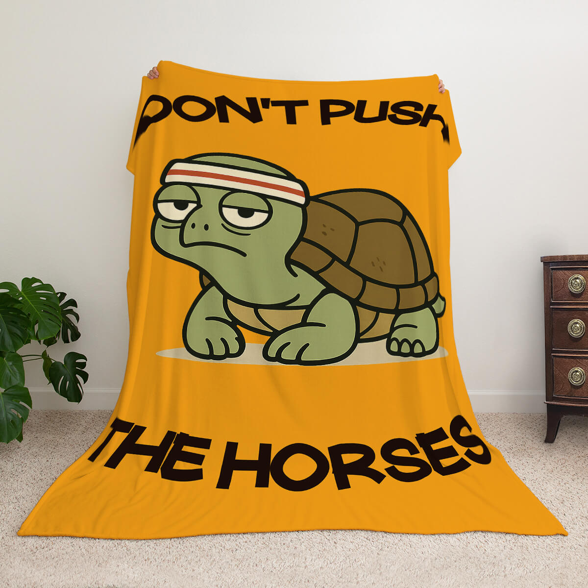 Гумористичний плед з черепахою, напис «Don't Push The Horses»